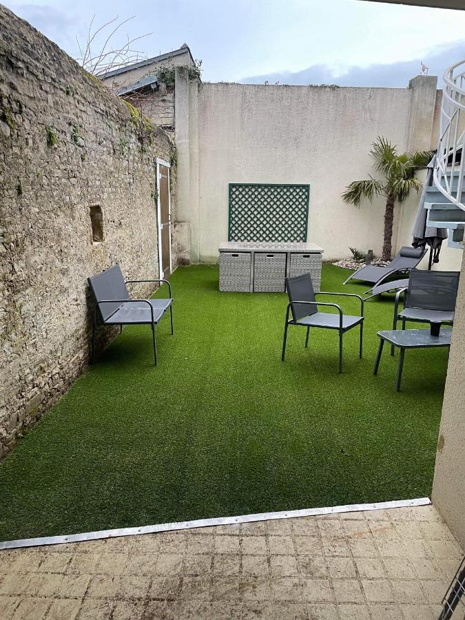 Anselme, F2 Duplex Avec Cour Commune Et Proche De La Mer ,2 Ver-sur-Mer 외부 사진