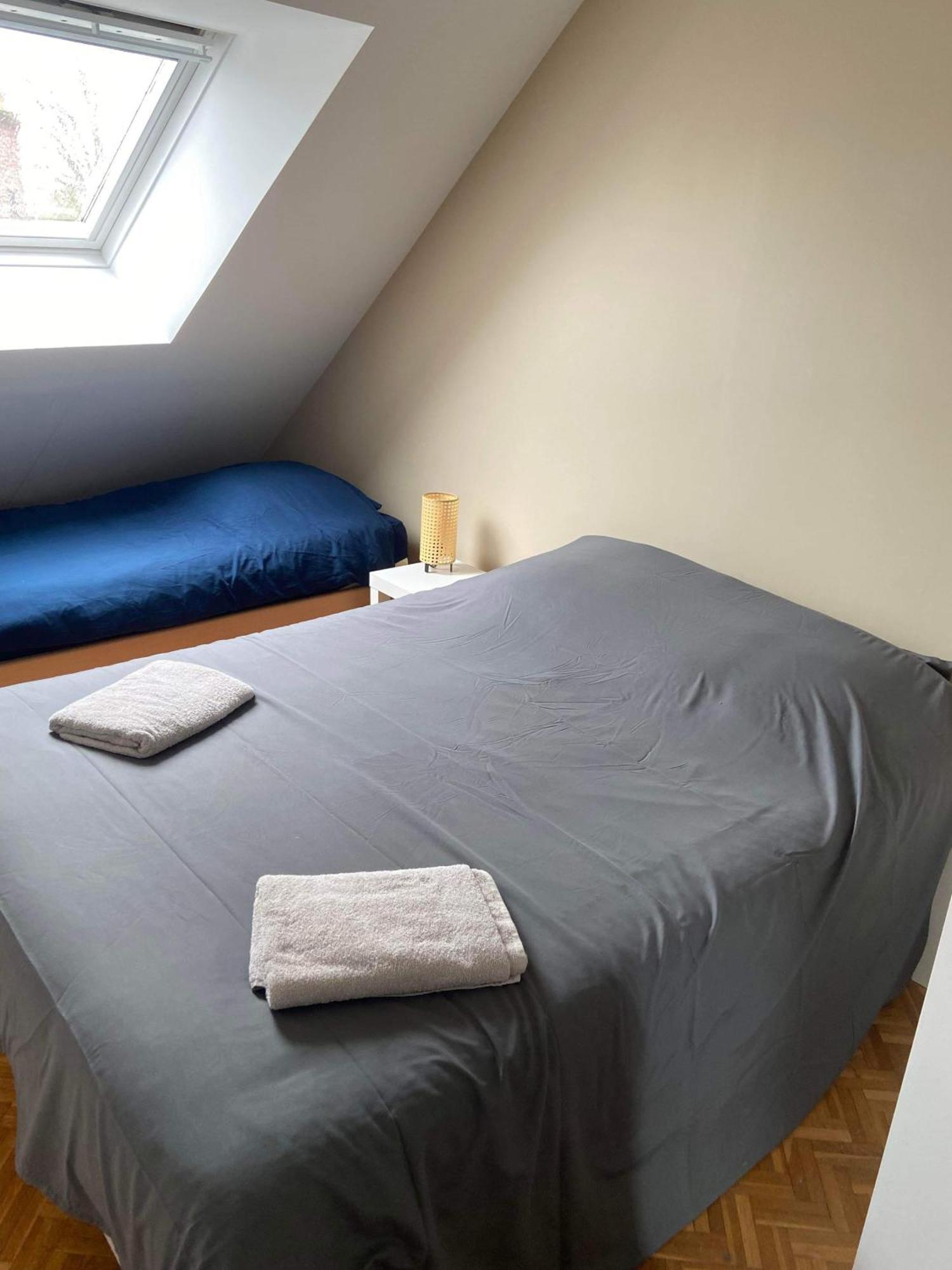 Anselme, F2 Duplex Avec Cour Commune Et Proche De La Mer ,2 Ver-sur-Mer 외부 사진